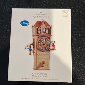NIB 2011 MAGIC DisneyHallmarkKeepsake “Clock Cleaners” Mickey & Friends Ornament